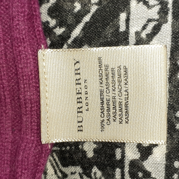 Women's Burberry Cashmere Sweater - Picture 5 of 6